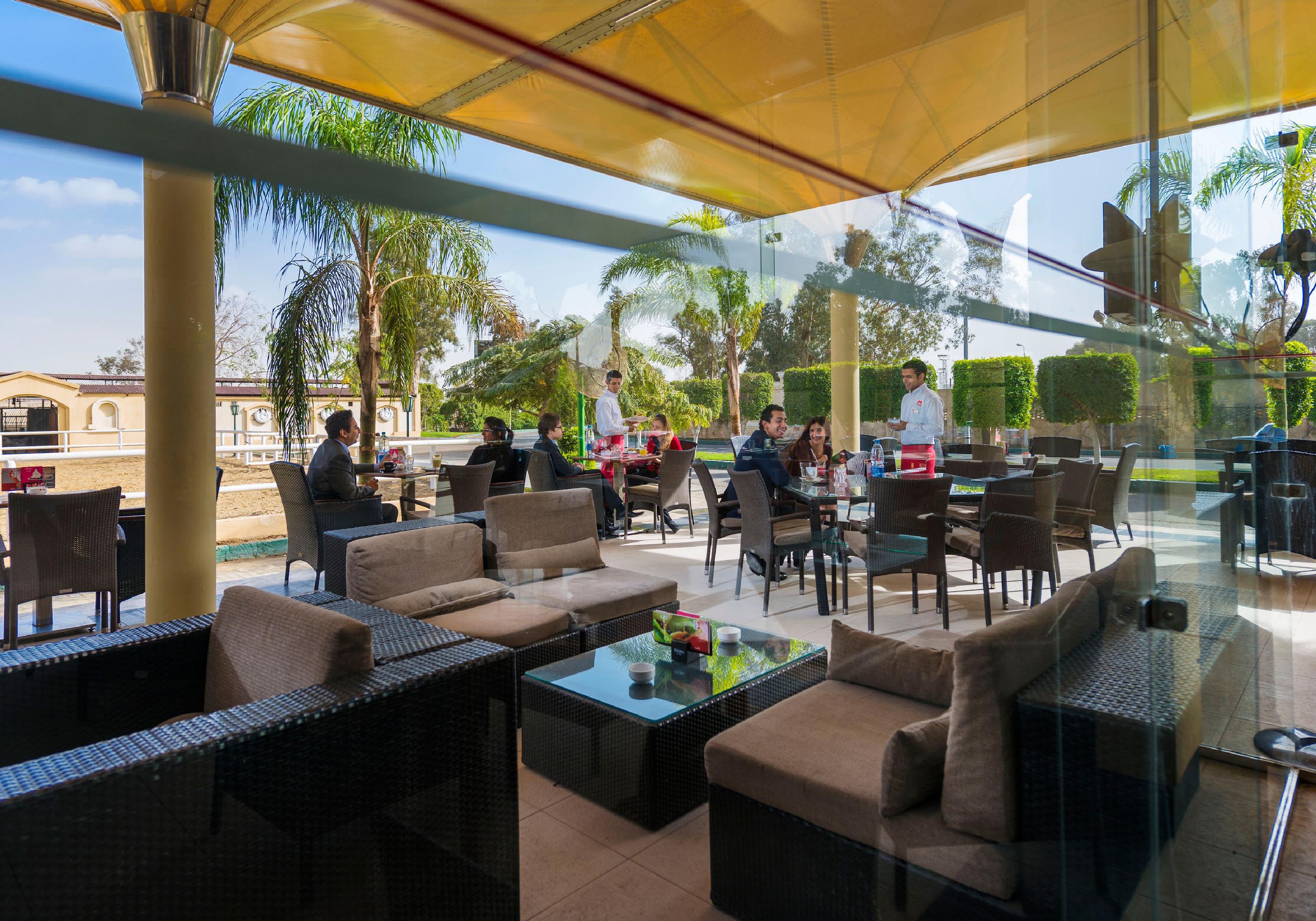 Concorde El Salam Cairo Hotel & Casino Buitenkant foto The lounge at the airport