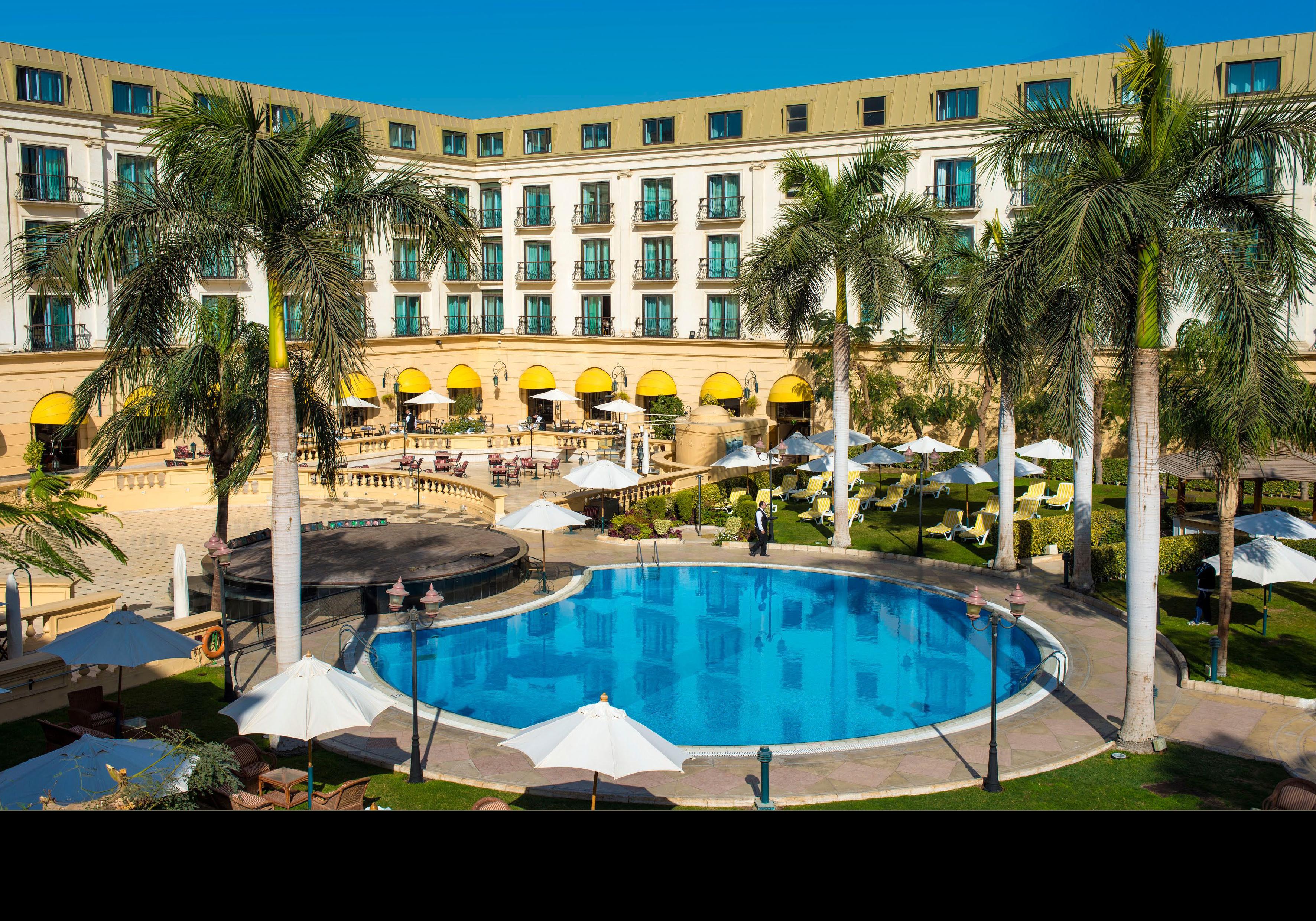Concorde El Salam Cairo Hotel & Casino Buitenkant foto The pool at the hotel