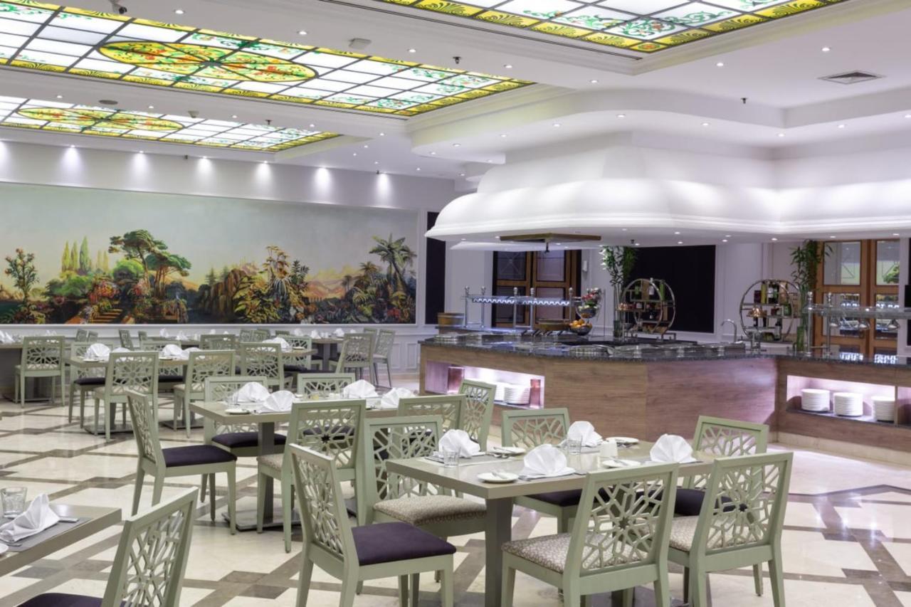 Concorde El Salam Cairo Hotel & Casino Buitenkant foto The restaurant