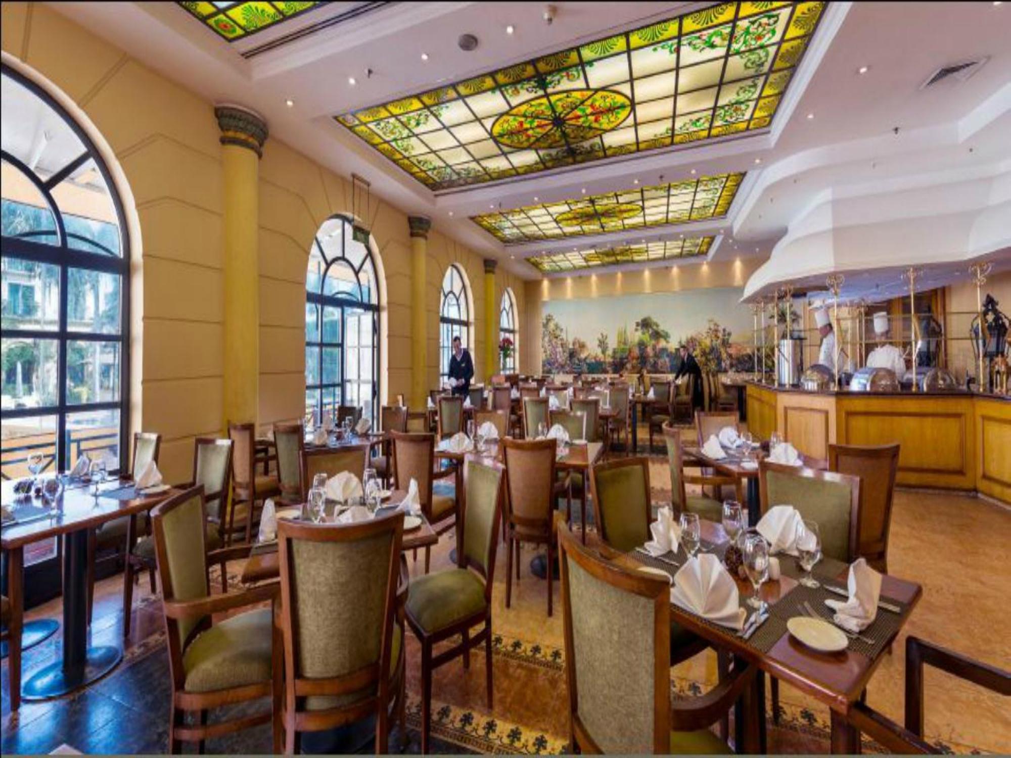 Concorde El Salam Cairo Hotel & Casino Restaurant foto The Royal